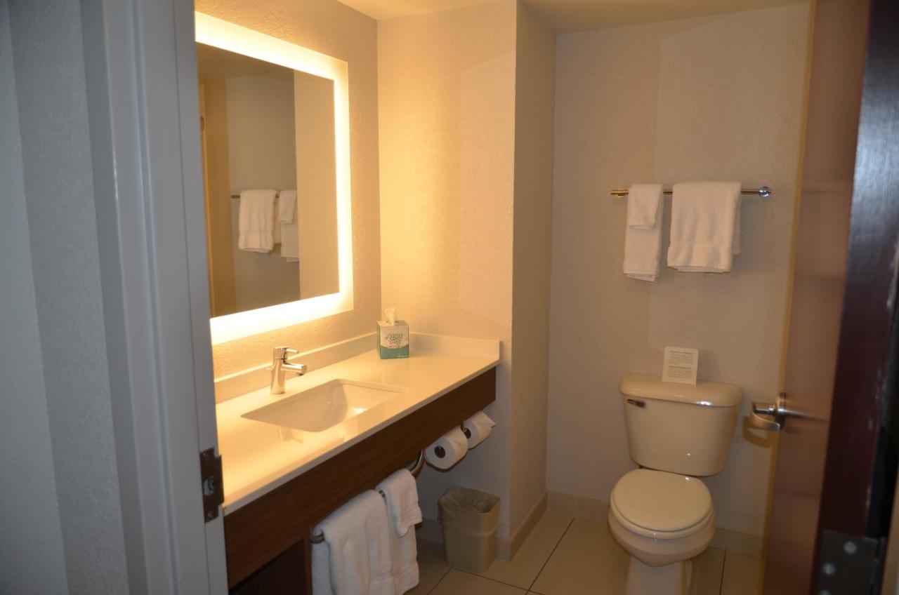 Holiday Inn Express Hotel & Suites Rochester By Ihg Kültér fotó