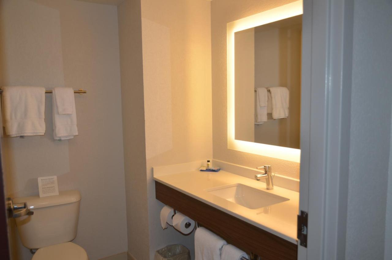 Holiday Inn Express Hotel & Suites Rochester By Ihg Kültér fotó